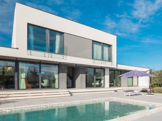 Haus zum Kauf 1.990.000 € 6 Zimmer 340 m² 3.800 m² Grundstück Rakalj