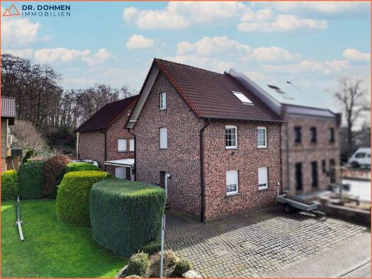 Mehrfamilienhaus zum Kauf 339.000 € 15 Zimmer 259 m² 444 m² Grundstück Aphoven/Laffeld Heinsberg / Aphoven 52525