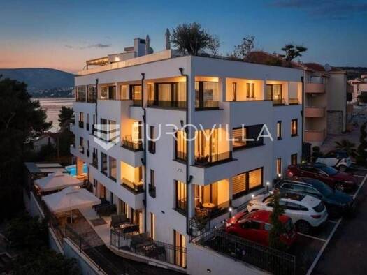 Haus zum Kauf 26 Zimmer 1.750 m² Okrug Gornji Okrug