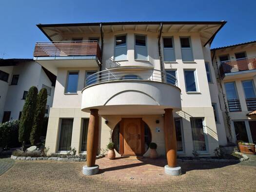 Haus zum Kauf 2.800.000 € 8 Zimmer 400 m² 1.605 m² Grundstück frei ab sofort Im Grün 16 Neuweier Baden-Baden 76532