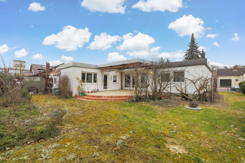 Bungalow zum Kauf 290.000 € 4 Zimmer 116 m² 569 m² Grundstück Wörth Wörth am Rhein 76744