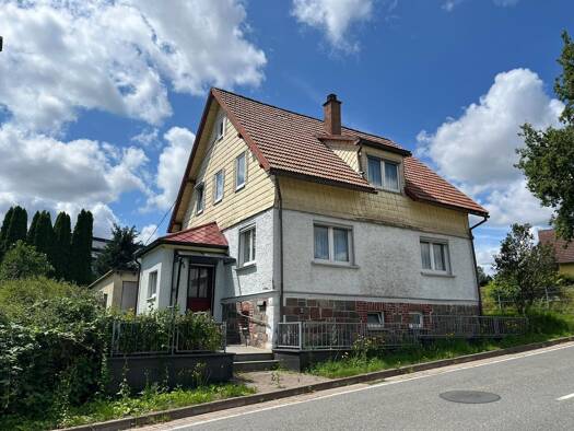 Einfamilienhaus zum Kauf provisionsfrei 69.000 € 6 Zimmer 110 m² 1.388 m² Grundstück frei ab sofort Jagdshof, Hauptstr. 5 Jagdshof Judenbach 96515