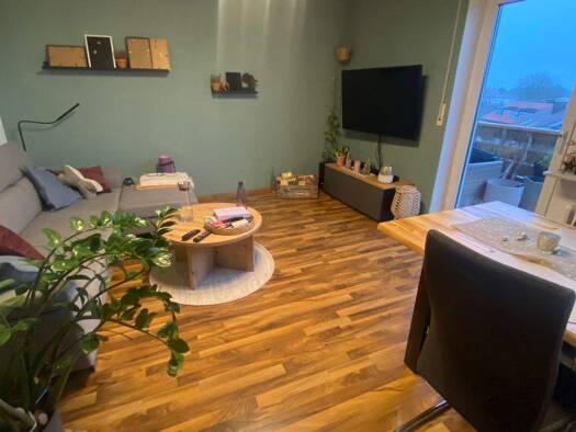 Wohnung zur Miete 690 € 3 Zimmer 82 m² 3. Geschoss frei ab 01.02.2026 Rothenburg Rothenburg ob der Tauber 91541