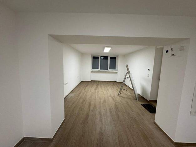 Bürofläche zur Miete provisionsfrei 120 € 4 m² Bürofläche Goebenstraße Wiesbaden 65195