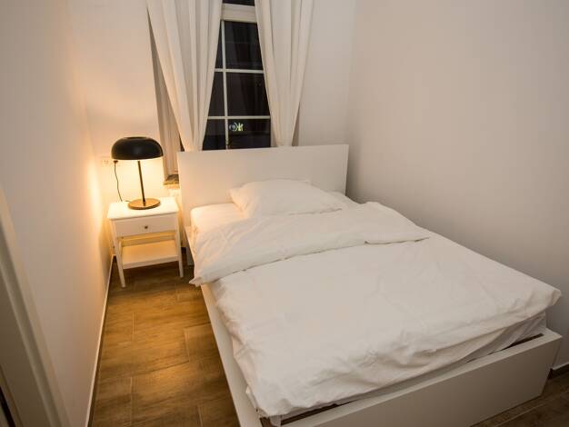 Wohnung zur Miete Wohnen auf Zeit 1.600 € 2 Zimmer 40 m² frei ab sofort Altstadt Bremen 28195
