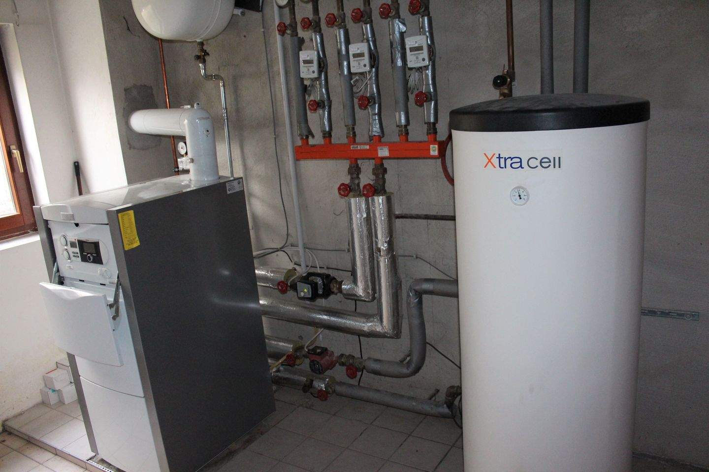 Immobilie in Püttlingen - Attraktives Renditeobjekt – Gepflegtes Dreifamilienhaus mit Gartenanteilen*freistehend* - Bild 2