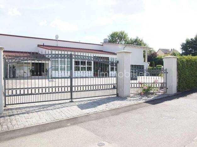 Gewerbeobjekt zum Kauf als Kapitalanlage geeignet 1.129.000 € 9 Zimmer 420 m² 1.712 m² Grundstück Maxhütte Maxhütte-Haidhof 93142