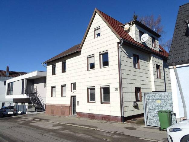 Doppelhaushälfte zum Kauf 235.000 € 5 Zimmer 123 m² 133 m² Grundstück Schwenningen Villingen-Schwenningen 78056