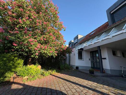 Einfamilienhaus zum Kauf provisionsfrei 649.000 € 11 Zimmer 322 m² 896 m² Grundstück frei ab sofort Ziegenhain Schwalmstadt 34613