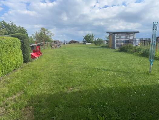 Mehrfamilienhaus zum Kauf 152.500 € 8 Zimmer 230 m² 1.455 m² Grundstück frei ab sofort Arnsgereuth Saalfeld/Saale 07318