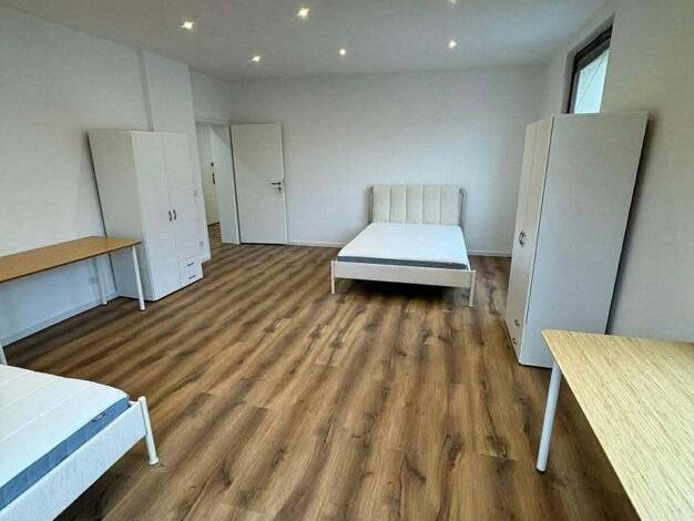 WG-Zimmer zur Miete auf Zeit 400 € 16,2 m² 3. Geschoss Hummelsteiner Weg 80 Lichtenhof Nürnberg 90459