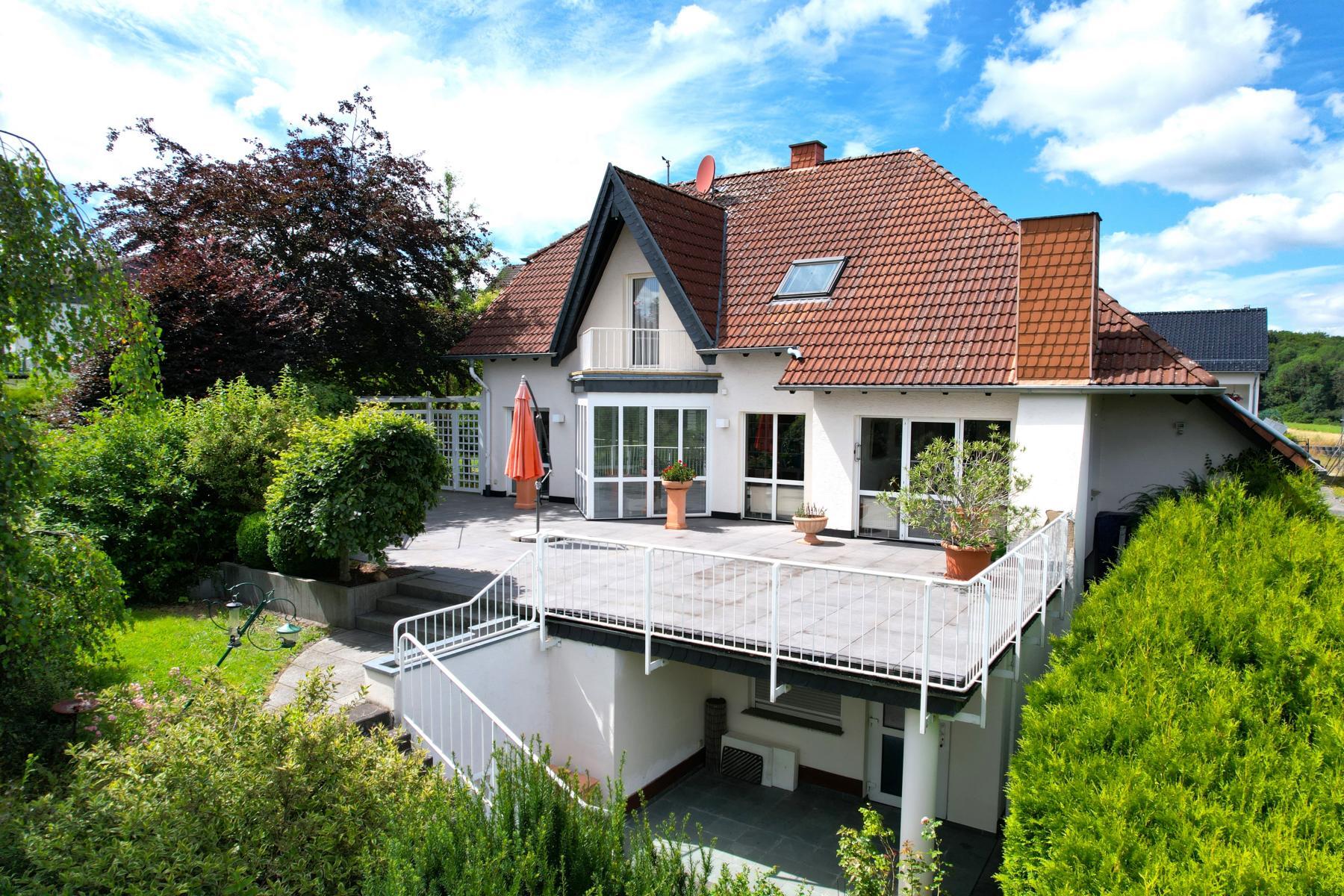 Villa zum Kauf 375.000 € 200 m²<br/>Wohnfläche 1.208 m²<br/>Grundstück Esch 54585