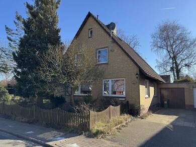 Einfamilienhaus zum Kauf 215.000 € 6 Zimmer 120 m² 685 m² Grundstück frei ab sofort Heide Heide 25746