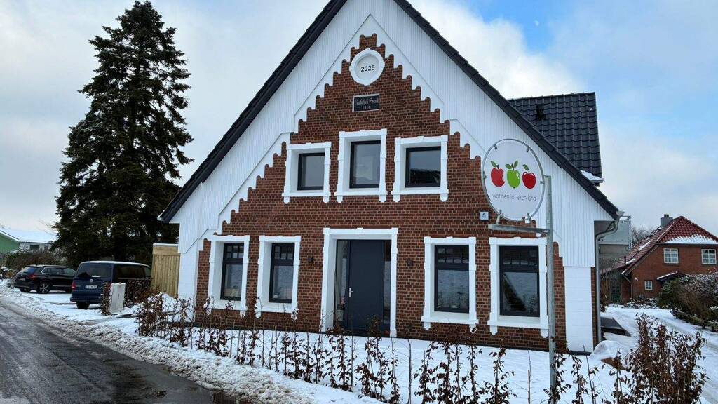 Terrassenwohnung zur Miete - Erstbezug 794 € 2 Zimmer 58,8 m² EG frei ab sofort Mittelnkirchen 21720