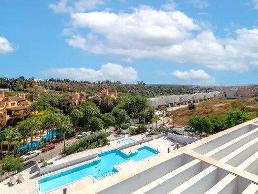 Wohnung zum Kauf 678.000 € 111 m² Estepona, Málaga