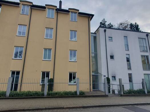 Wohnung zur Miete 1.300 € 3 Zimmer 110 m² Geschoss 1/3 frei ab 01.04.2026 Prebrunnstraße 1 Westenviertel Regensburg 93049