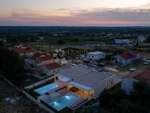 Haus zum Kauf 469.000 € 4 Zimmer 124 m² Poljica Brig, Nin Vrsi