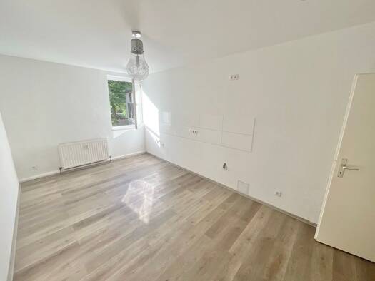 Wohnung zur Miete 639 € 2 Zimmer 77 m² 1. Geschoss Armstr. 24 Borbeck-Mitte Stadtbezirk IV 45355