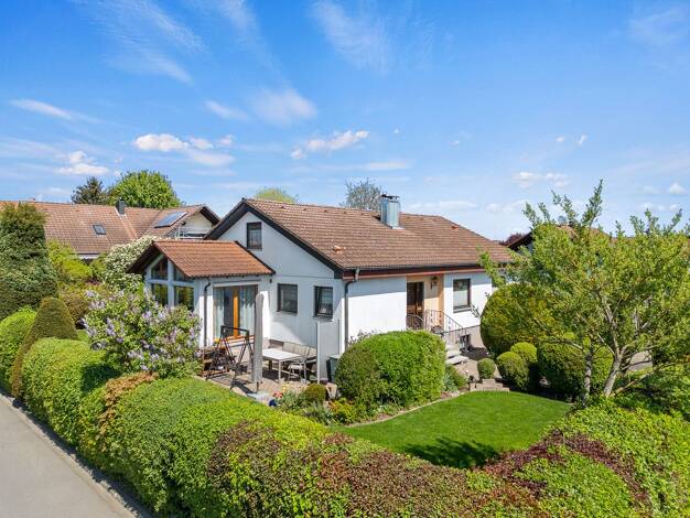 Einfamilienhaus zum Kauf 398.000 € 6,5 Zimmer 163,5 m² 758 m² Grundstück Unlingen Unlingen 88527