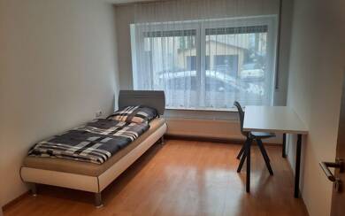 WG-Zimmer zur Miete Wohnen auf Zeit 590 € 13 m² frei ab 16.11.2025 Seyfferstraße 0 Vogelsang Stuttgart West 70193