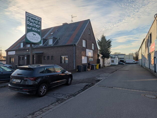 Mehrfamilienhaus zum Kauf provisionsfrei 660.000 € 10 Zimmer 220 m² 321 m² Grundstück Kölner Straße 185 Frechen 50226