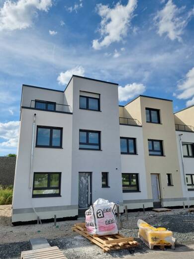 Reihenendhaus zum Kauf - Neubau provisionsfrei 694.500 € 6 Zimmer 139,1 m² 276 m² Grundstück Steinheim Hanau-Steinheim 63456