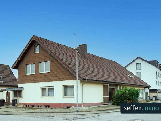 Mehrfamilienhaus zum Kauf 495.000 € 6 Zimmer 239 m² 679 m² Grundstück Kaster Bedburg 50181