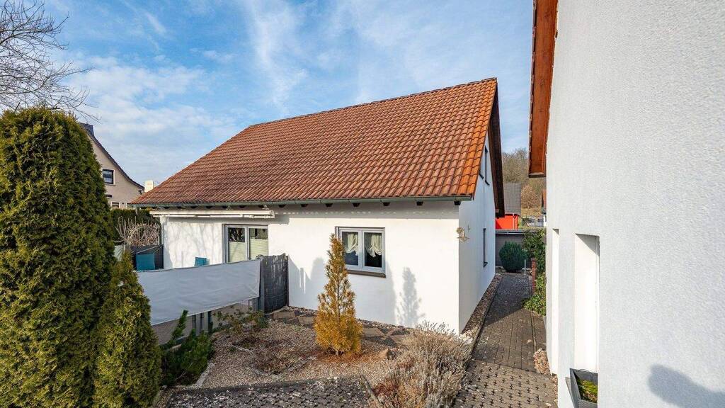 Einfamilienhaus zum Kauf 249.000 € 5 Zimmer 144 m² 650 m² Grundstück frei ab 01.01.2027 Wernshausen Schmalkalden 98574