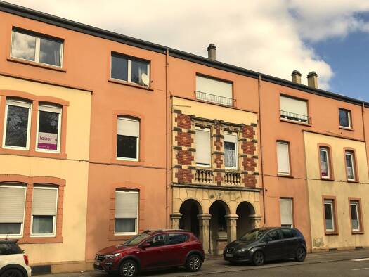 Wohnung zur Miete 995 € 5 Zimmer 147 m² Geschoss 2/3 frei ab sofort Alt-Saarbrücken Saarbrücken 66117