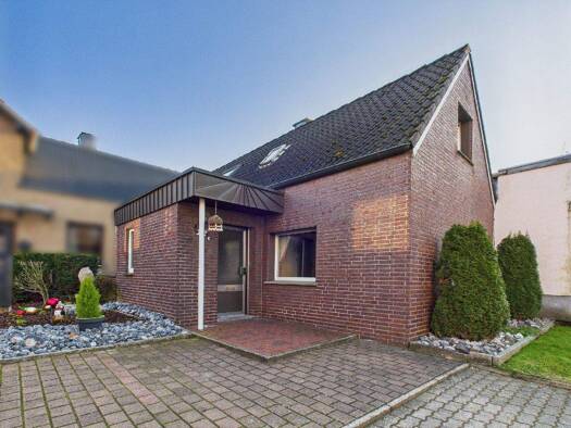 Wohnung zum Kauf 99.000 € 5 Zimmer 89 m² Heessen Hamm 59073