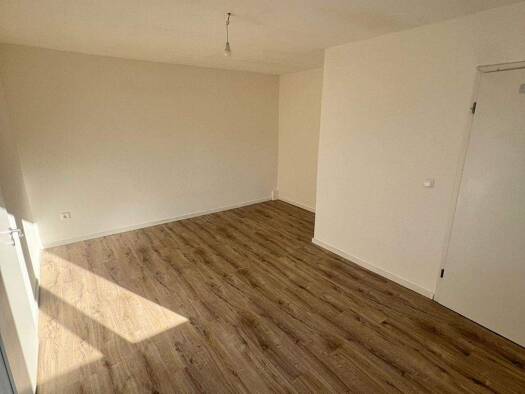Wohnung zur Miete 700 € 3 Zimmer 75 m² 2. Geschoss frei ab sofort Coburg 96450