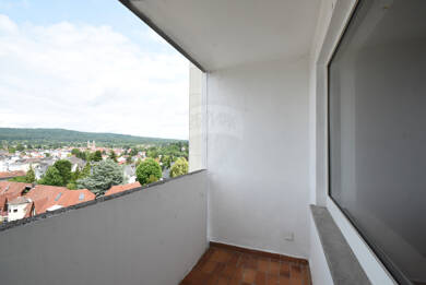 Wohnung zum Kauf 195.000 € 2 Zimmer 58 m² 8. Geschoss Wahlbezirk 10 Bad Homburg vor der Höhe 61350