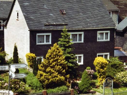 Haus zum Kauf 45.000 € 6 Zimmer 120 m² 162 m² Grundstück frei ab sofort Hauptstr. 3 Großbreitenbach 98701