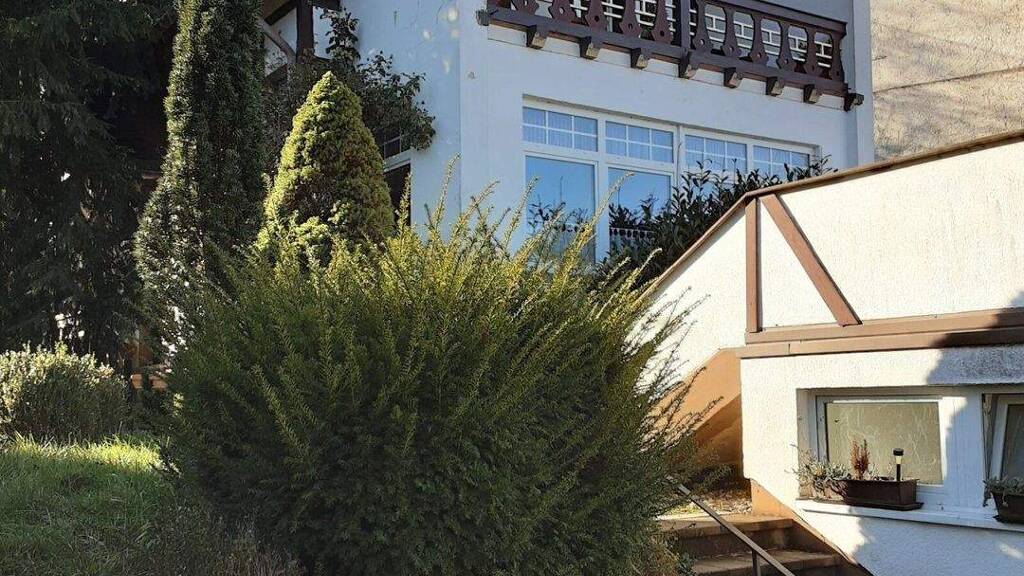 Haus zum Kauf 248.000 € 9 Zimmer 200 m² 1.224 m² Grundstück Wadern 66687