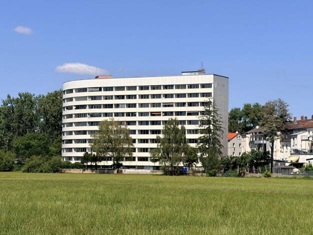 Wohnung zum Kauf provisionsfrei 220.000 € 2 Zimmer 70 m² Geschoss 6/8 frei ab sofort Dechsendorfer Straße 2 Erlangen-Nord Erlangen 91054