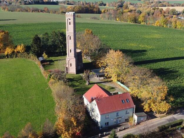 Mehrfamilienhaus zum Kauf provisionsfrei 598.000 € 11 Zimmer 329 m² 2.770 m² Grundstück Holländerweg 46 Döbeln 04720