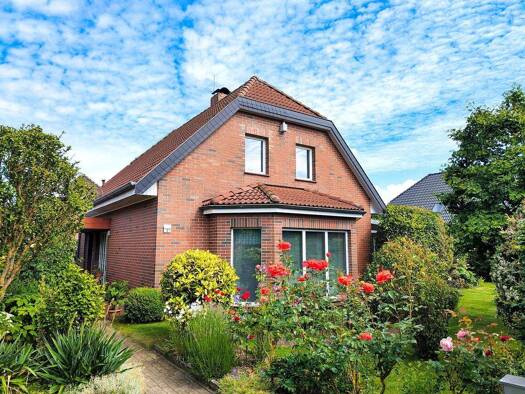 Haus zum Kauf 425.000 € 4 Zimmer 151 m² 637 m² Grundstück Buchenweg 2 Neu Broderstorf Broderstorf 18184