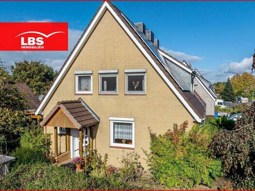 Doppelhaushälfte zum Kauf 275.000 € 5 Zimmer 111 m² 1.277 m² Grundstück Wittorf Neumünster 24539