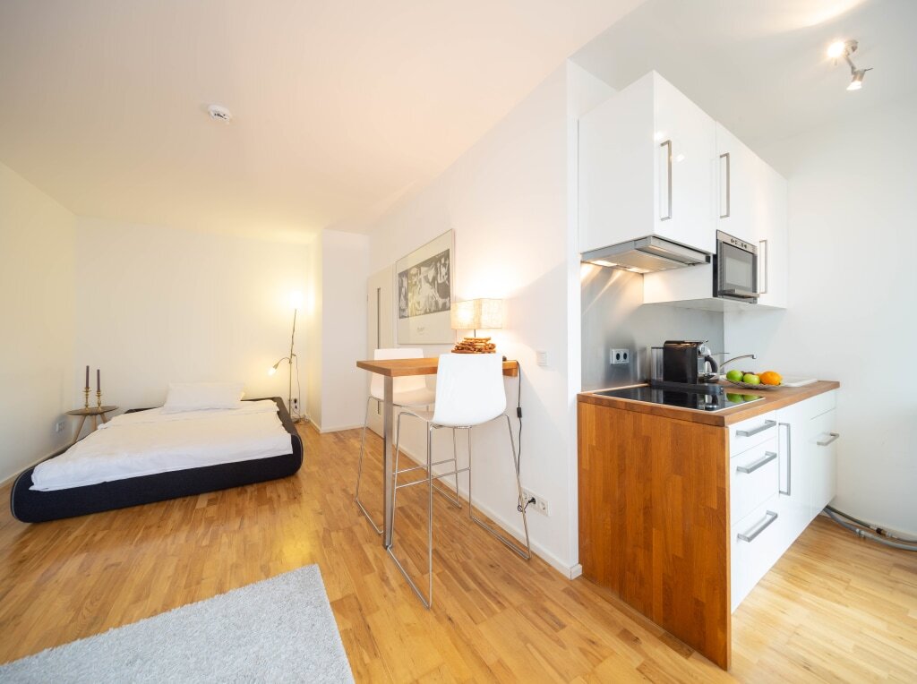 Wohnung zur Miete Wohnen auf Zeit 1.250 € 1 Zimmer 33 m²<br/>Wohnfläche 06.02.2025<br/>Verfügbarkeit Düsselstraße Unterbilk Düsseldorf 40219