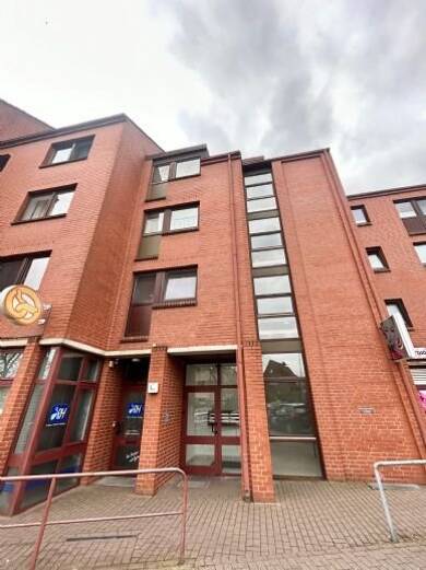 Wohnung zur Miete 595 € 57,5 Zimmer 57 m² Dachgeschoss, 2. Geschoss frei ab sofort Übriges Stade Stade 21682