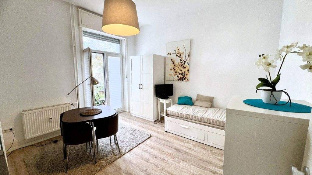 Studio zur Miete 850 € 1 Zimmer 20 m² 1. Geschoss Eschersheim Frankfurt am Main 60433