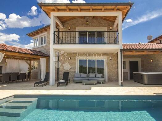 Mehrfamilienhaus zum Kauf 690.000 € 5 Zimmer 292 m² Poreč Poreč 52440