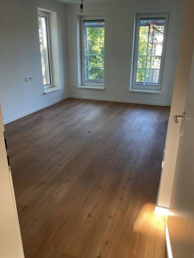 Wohnung zur Miete 849 € 2 Zimmer 60,7 m² Dachgeschoss frei ab 01.08.2025 Dietesheimer Straße 20 Fechenheim Frankfurt am Main 60386