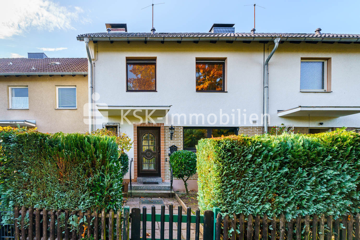 Reihenmittelhaus zum Kauf 349.000 € 4 Zimmer 85 m²<br/>Wohnfläche 229 m²<br/>Grundstück Ort Sankt Augustin 53757