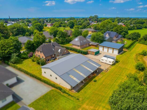 Mehrfamilienhaus zum Kauf 675.000 € 7 Zimmer 227,2 m² 2.451 m² Grundstück Ostenfeld (Husum) 25872