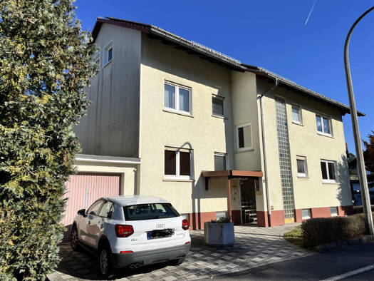 Haus zum Kauf 360.000 € 8 Zimmer 207 m² 974 m² Grundstück Boxberg 97944
