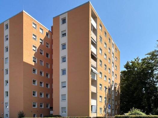 Wohnung zum Kauf 295.000 € 4 Zimmer 90 m² Deggendorf 94469