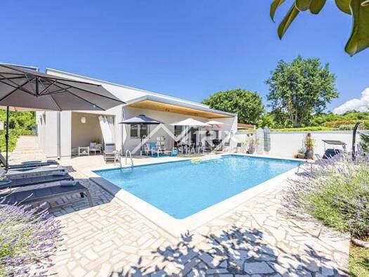 Mehrfamilienhaus zum Kauf 499.000 € 4 Zimmer 179 m² Rovinj Kanfanar 52352