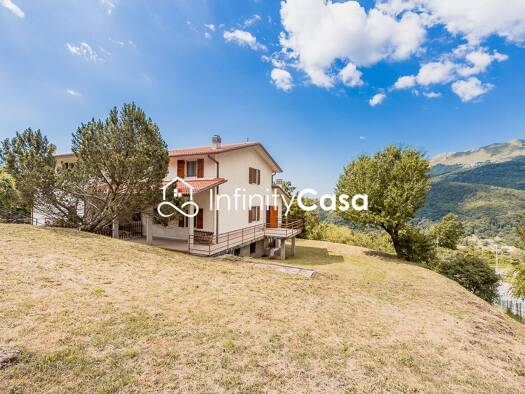 Mehrfamilienhaus zum Kauf 295.000 € 6 Zimmer 152 m² 900 m² Grundstück Ferrara di Monte Baldo 37020