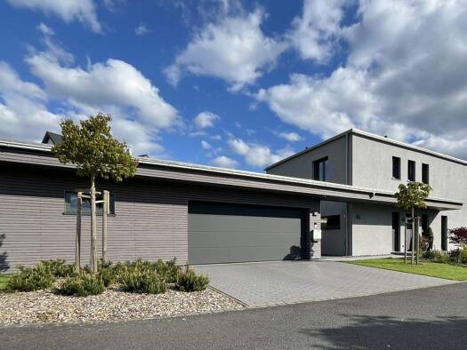 Einfamilienhaus zum Kauf 5 Zimmer 206 m² 879 m² Grundstück Weißenbach Weisenbach 97799